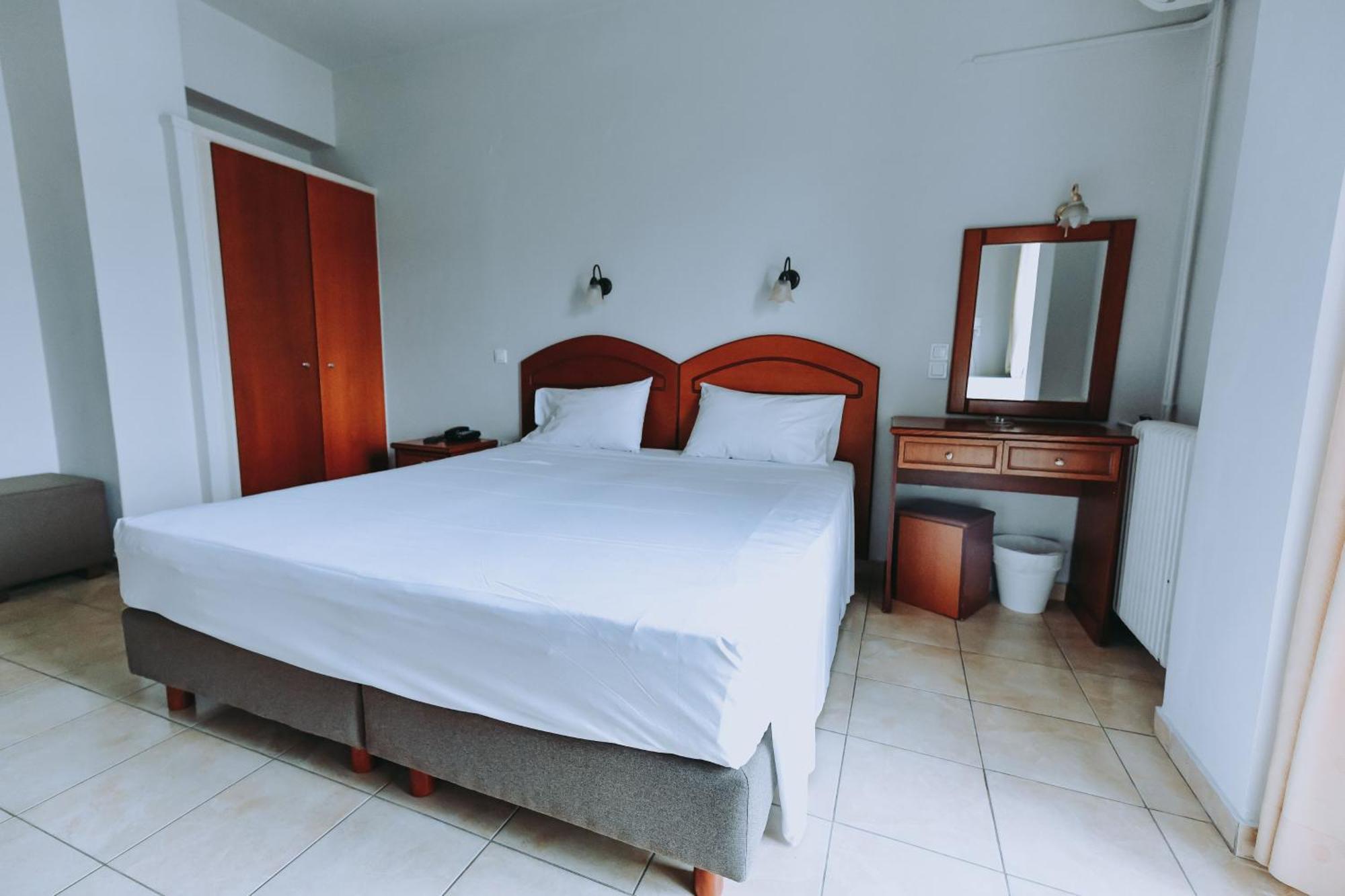 Athinaiko Hotel Heraklion  Room photo